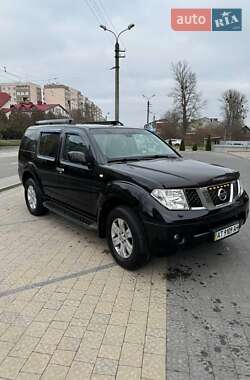 Внедорожник / Кроссовер Nissan Pathfinder 2005 в Ивано-Франковске