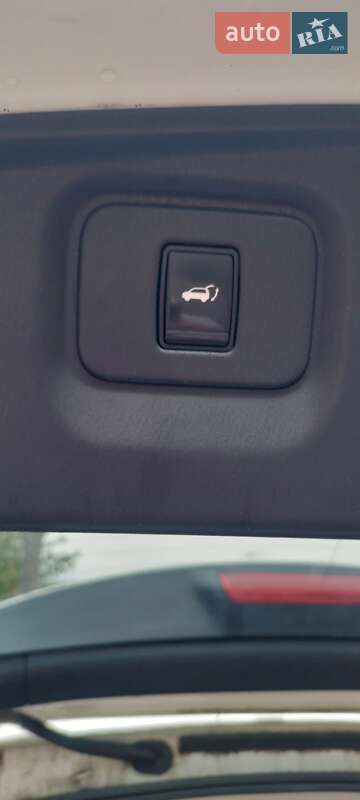 Внедорожник / Кроссовер Nissan Pathfinder 2016 в Одессе фото 26 Внедорожник / Кроссовер Nissan Pathfinder 2016 в Одессе