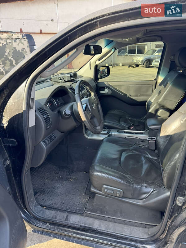 Внедорожник / Кроссовер Nissan Pathfinder 2006 в Запорожье фото 4 Внедорожник / Кроссовер Nissan Pathfinder 2006 в Запорожье