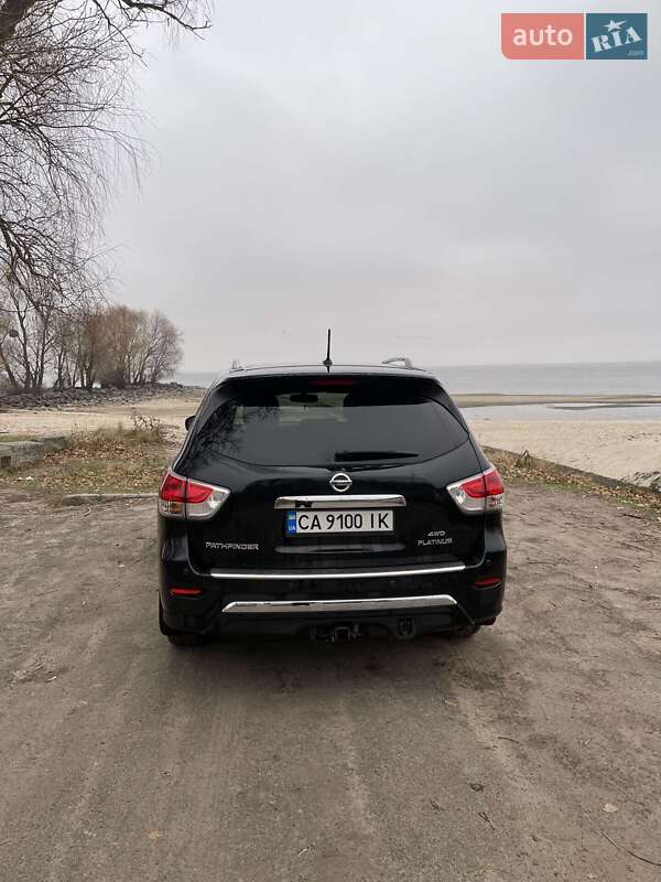 Внедорожник / Кроссовер Nissan Pathfinder 2014 в Черкассах