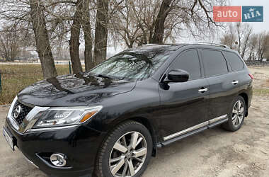 Внедорожник / Кроссовер Nissan Pathfinder 2014 в Черкассах