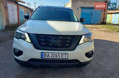 Nissan Pathfinder 2017