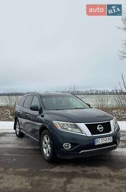 Nissan Pathfinder 2016