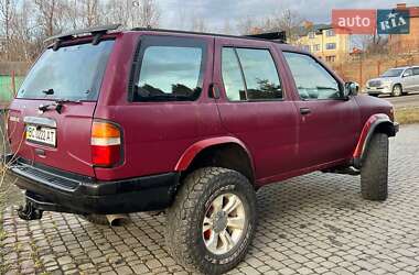 Позашляховик / Кросовер Nissan Pathfinder 1997 в Трускавці