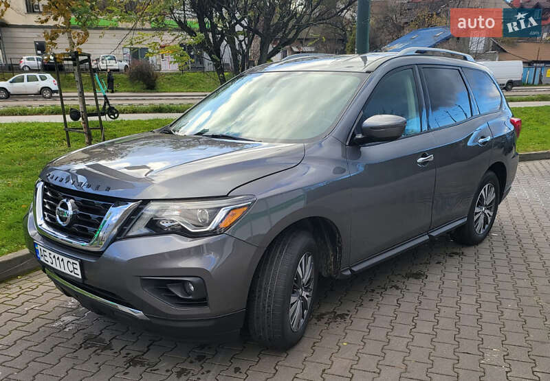 Позашляховик / Кросовер Nissan Pathfinder 2018 в Києві