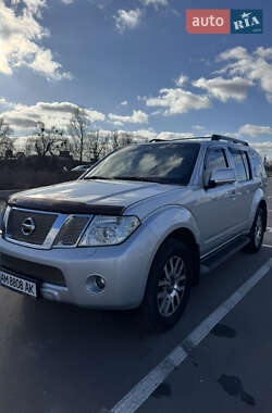 Nissan Pathfinder 2012