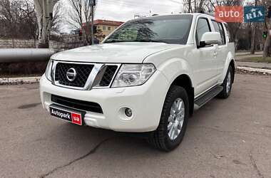 Позашляховик / Кросовер Nissan Pathfinder 2011 в Запоріжжі