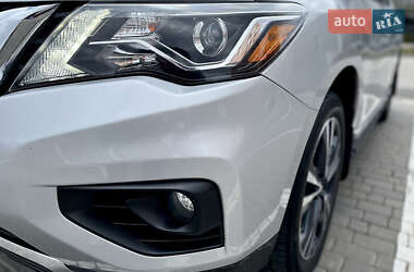 Внедорожник / Кроссовер Nissan Pathfinder 2019 в 