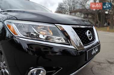 Внедорожник / Кроссовер Nissan Pathfinder 2013 в Киеве