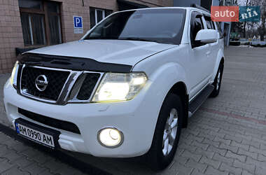 Nissan Pathfinder 2011