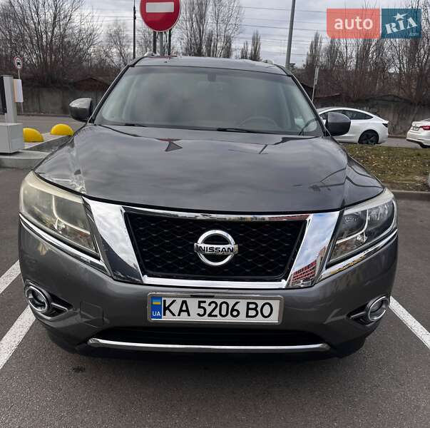 Позашляховик / Кросовер Nissan Pathfinder 2014 в Києві