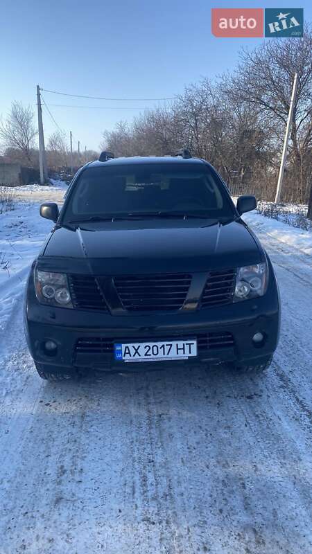 Позашляховик / Кросовер Nissan Pathfinder 2006 в Краснограді