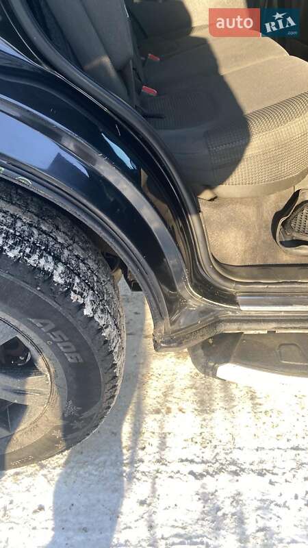 Позашляховик / Кросовер Nissan Pathfinder 2006 в Краснограді