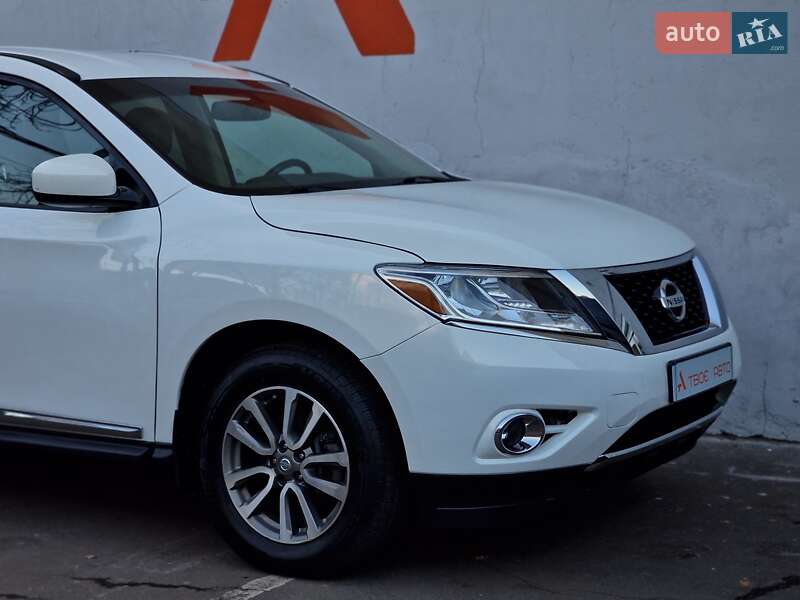 Позашляховик / Кросовер Nissan Pathfinder 2013 в Одесі