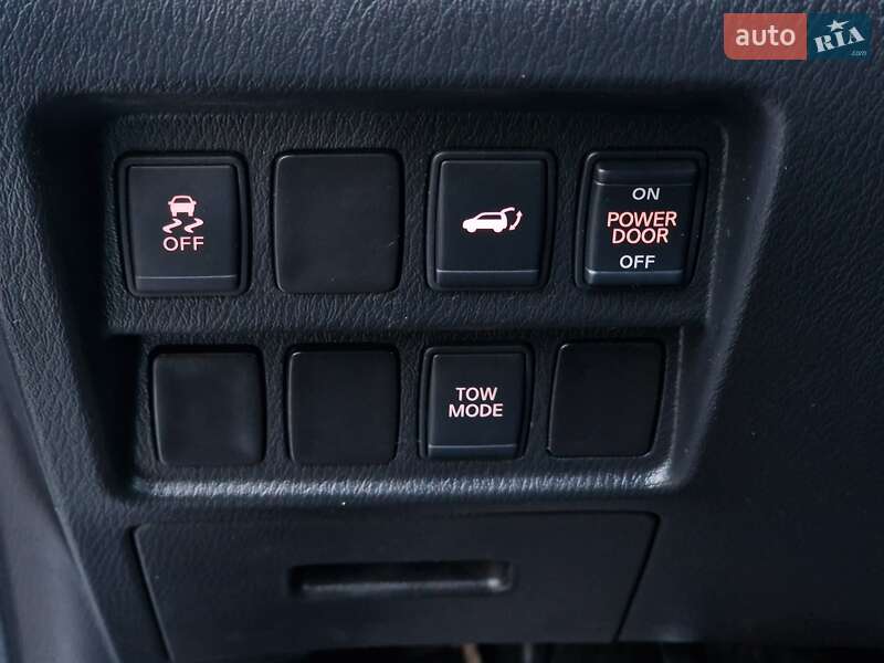 Позашляховик / Кросовер Nissan Pathfinder 2013 в Одесі