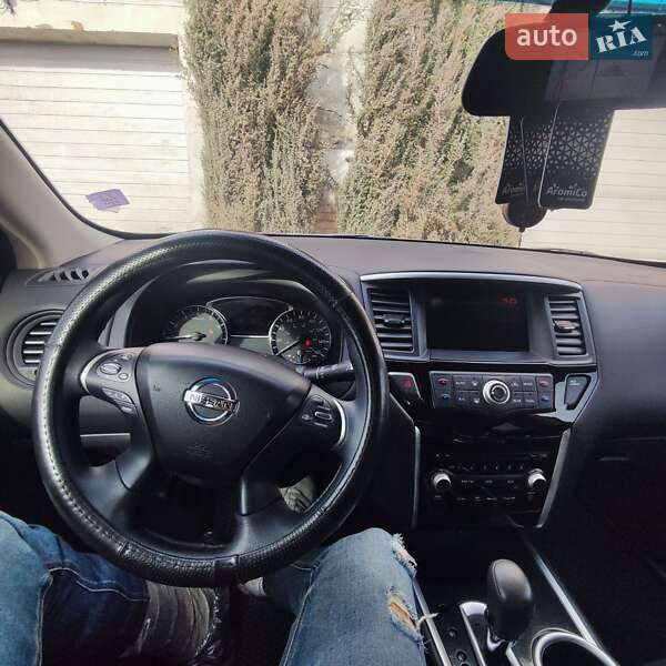 Позашляховик / Кросовер Nissan Pathfinder 2016 в Ірпені фото 7 Позашляховик / Кросовер Nissan Pathfinder 2016 в Ірпені