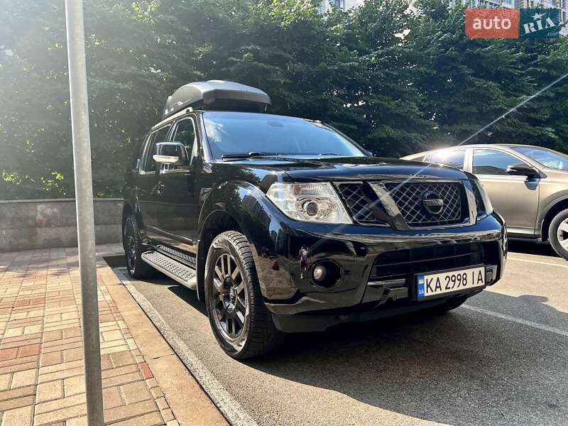 Позашляховик / Кросовер Nissan Pathfinder 2014 в Києві