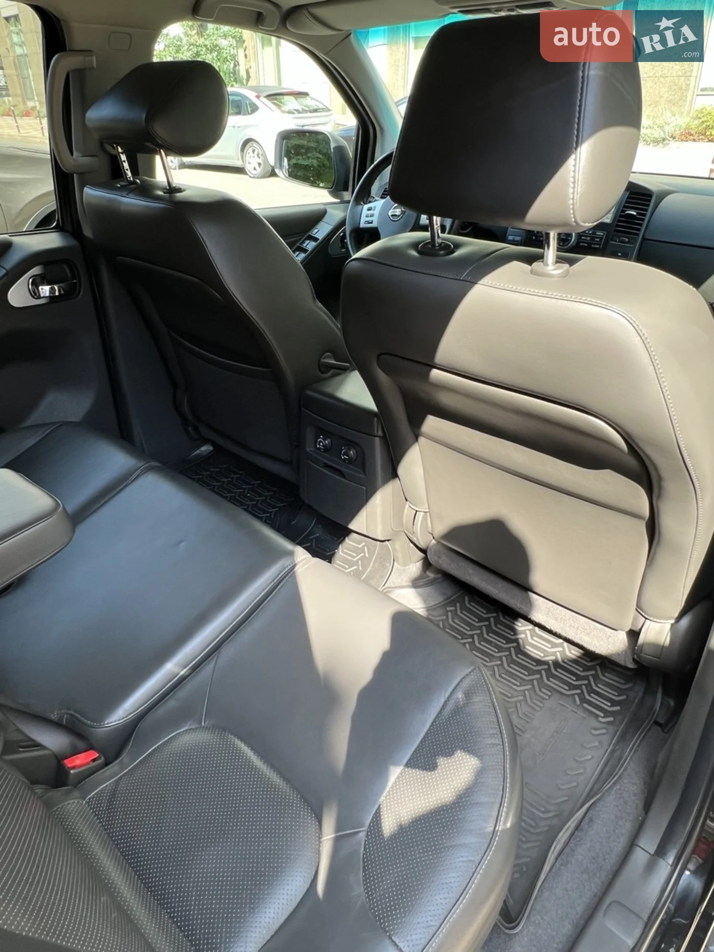 2014 Nissan Pathfinder - мініатюра 23