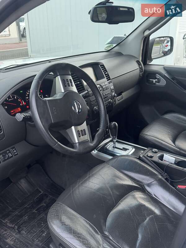 Внедорожник / Кроссовер Nissan Pathfinder 2010 в Борисполе