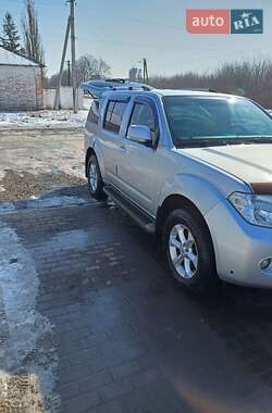 Nissan Pathfinder 2012