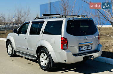 Внедорожник / Кроссовер Nissan Pathfinder 2006 в 