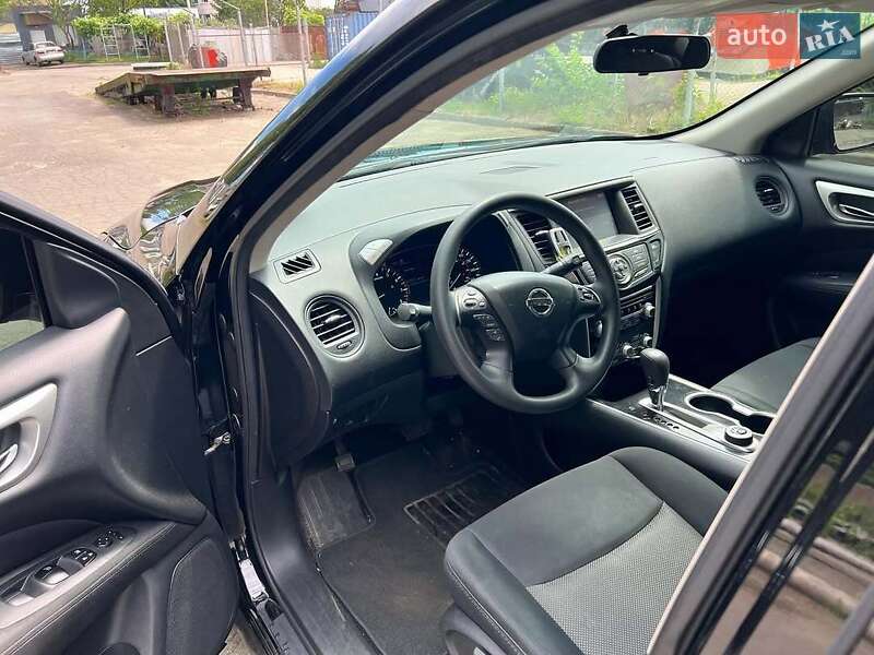 Позашляховик / Кросовер Nissan Pathfinder 2016 в Івано-Франківську фото 8 Позашляховик / Кросовер Nissan Pathfinder 2016 в Івано-Франківську