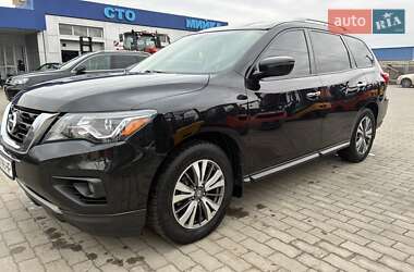 Позашляховик / Кросовер Nissan Pathfinder 2017 в 