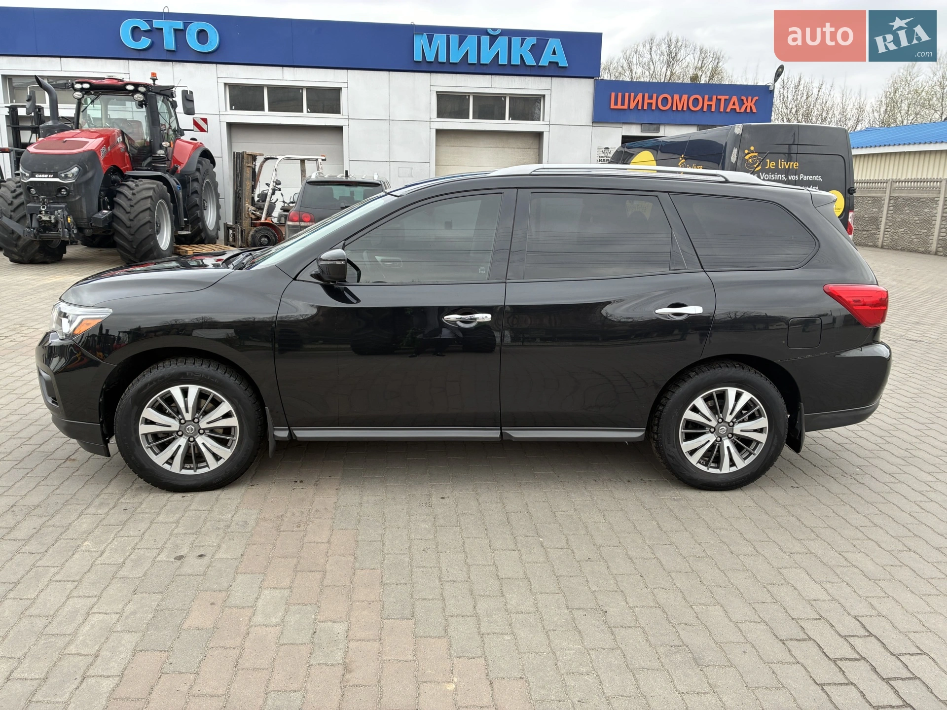 2017 Nissan Pathfinder - мініатюра 8