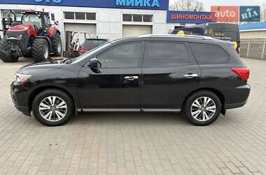 Позашляховик / Кросовер Nissan Pathfinder 2017 в 
