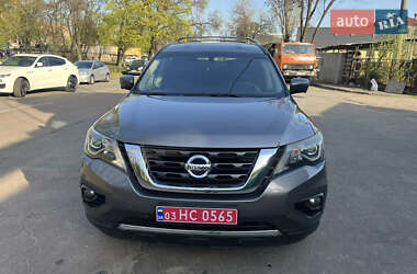 Внедорожник / Кроссовер Nissan Pathfinder 2018 в 