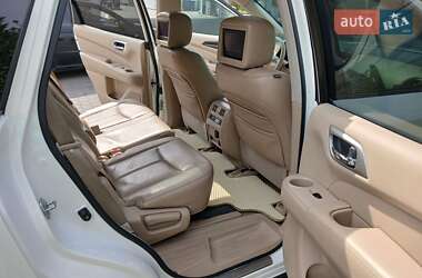 Внедорожник / Кроссовер Nissan Pathfinder 2012 в 