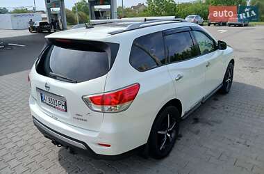 Внедорожник / Кроссовер Nissan Pathfinder 2012 в 