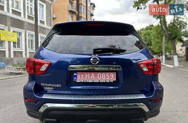 Позашляховик / Кросовер Nissan Pathfinder 2020 в 