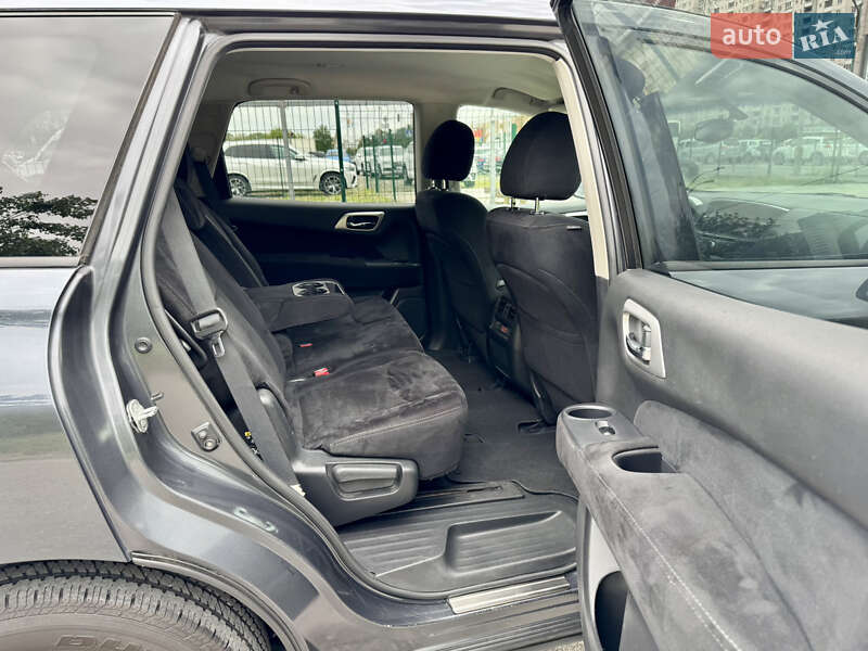 Позашляховик / Кросовер Nissan Pathfinder 2014 в Києві