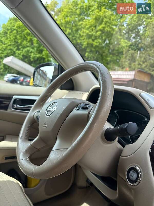 Внедорожник / Кроссовер Nissan Pathfinder 2012 в Одессе