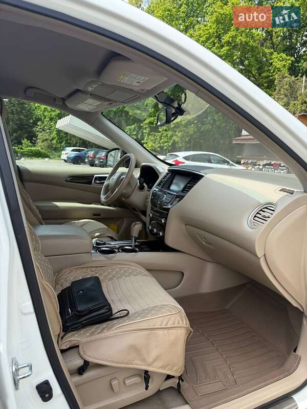 Внедорожник / Кроссовер Nissan Pathfinder 2012 в Одессе