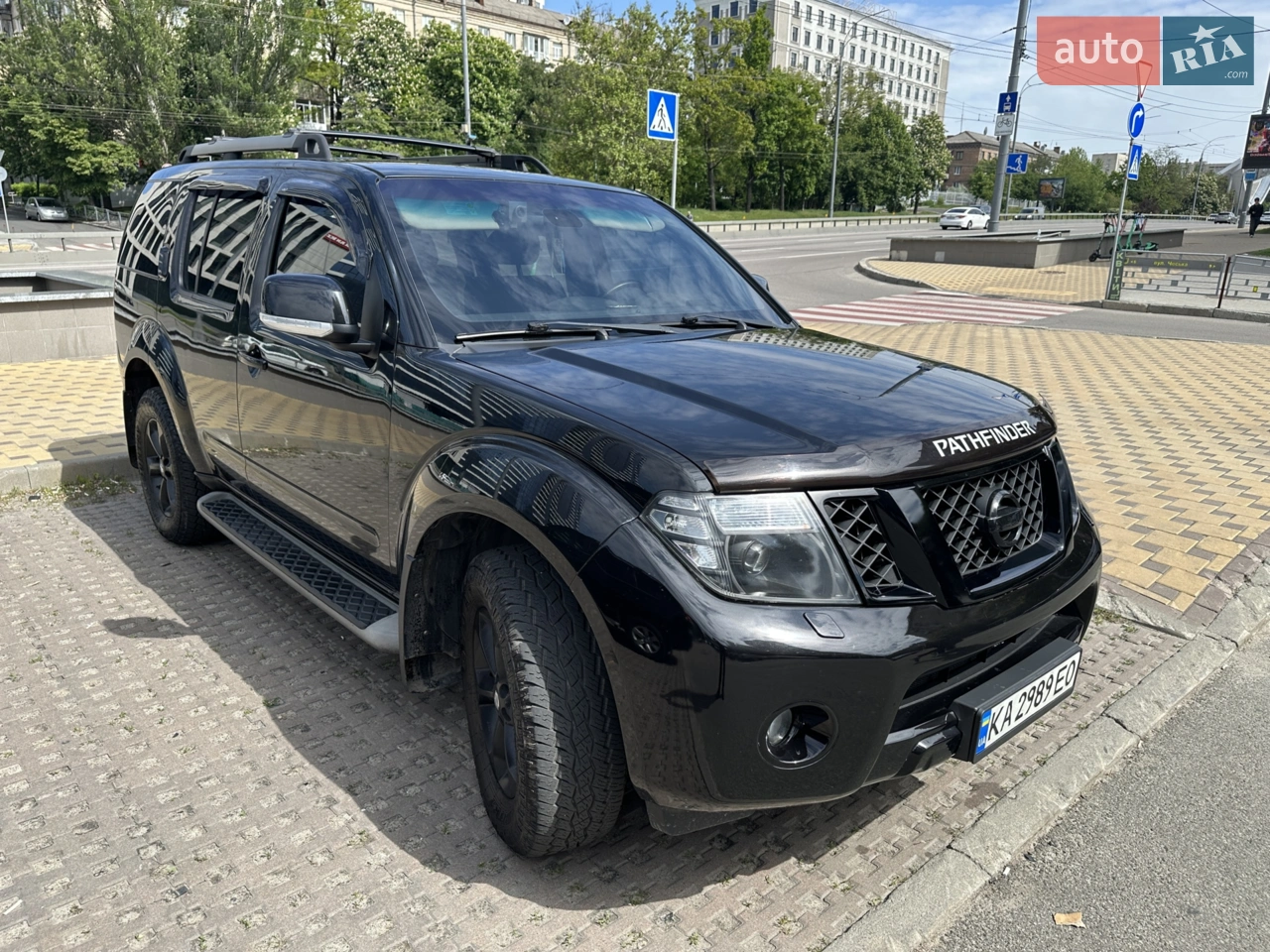 2011 Nissan Pathfinder - мініатюра 11