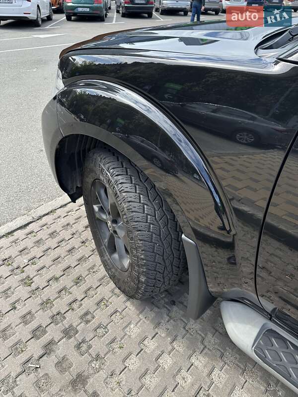 Внедорожник / Кроссовер Nissan Pathfinder 2011 в Киеве