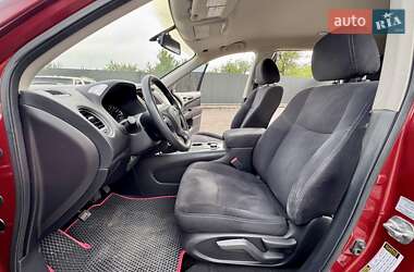 Внедорожник / Кроссовер Nissan Pathfinder 2013 в 
