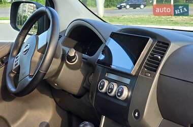 Внедорожник / Кроссовер Nissan Pathfinder 2011 в 