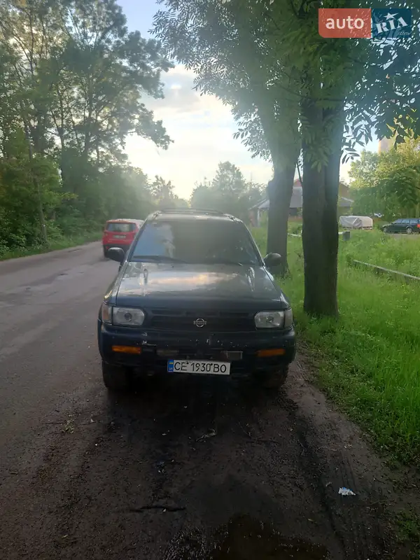 Nissan Pathfinder 1998