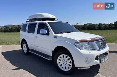 Внедорожник / Кроссовер Nissan Pathfinder 2011 в Одессе