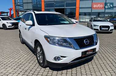Позашляховик / Кросовер Nissan Pathfinder 2014 в Львові