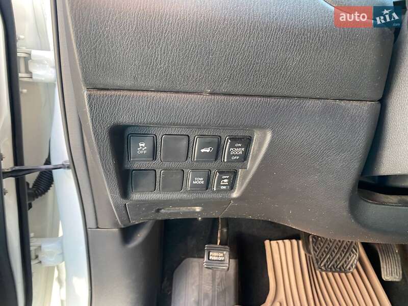 Позашляховик / Кросовер Nissan Pathfinder 2014 в Львові