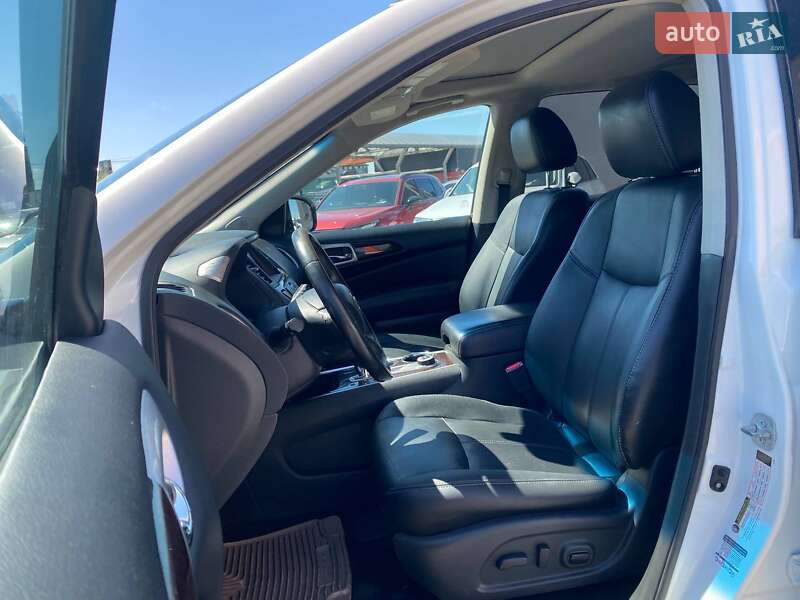 Позашляховик / Кросовер Nissan Pathfinder 2014 в Львові