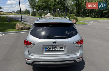 Внедорожник / Кроссовер Nissan Pathfinder 2016 в 