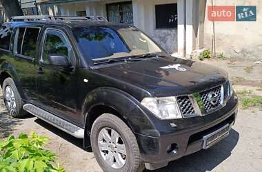 Позашляховик / Кросовер Nissan Pathfinder 2005 в Харкові