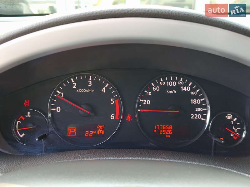 Позашляховик / Кросовер Nissan Pathfinder 2012 в Дніпрі