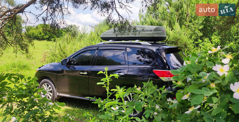 Позашляховик / Кросовер Nissan Pathfinder 2013 в Хмельницькому
