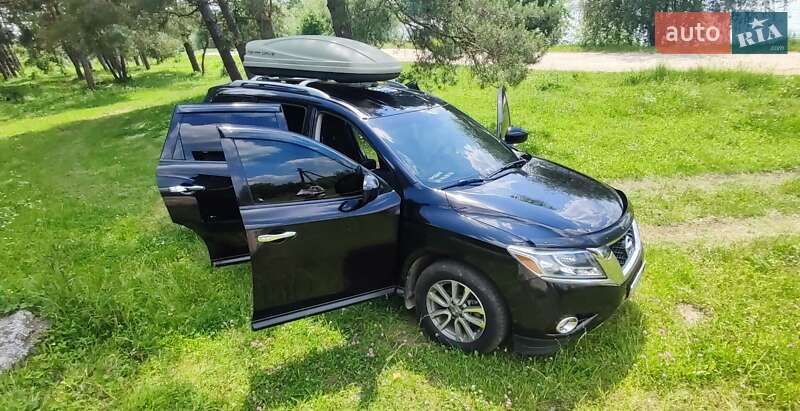 Позашляховик / Кросовер Nissan Pathfinder 2013 в Хмельницькому